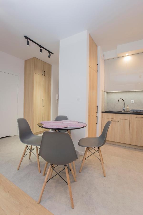 Urban Jungle Apartament Alice Белосток Экстерьер фото
